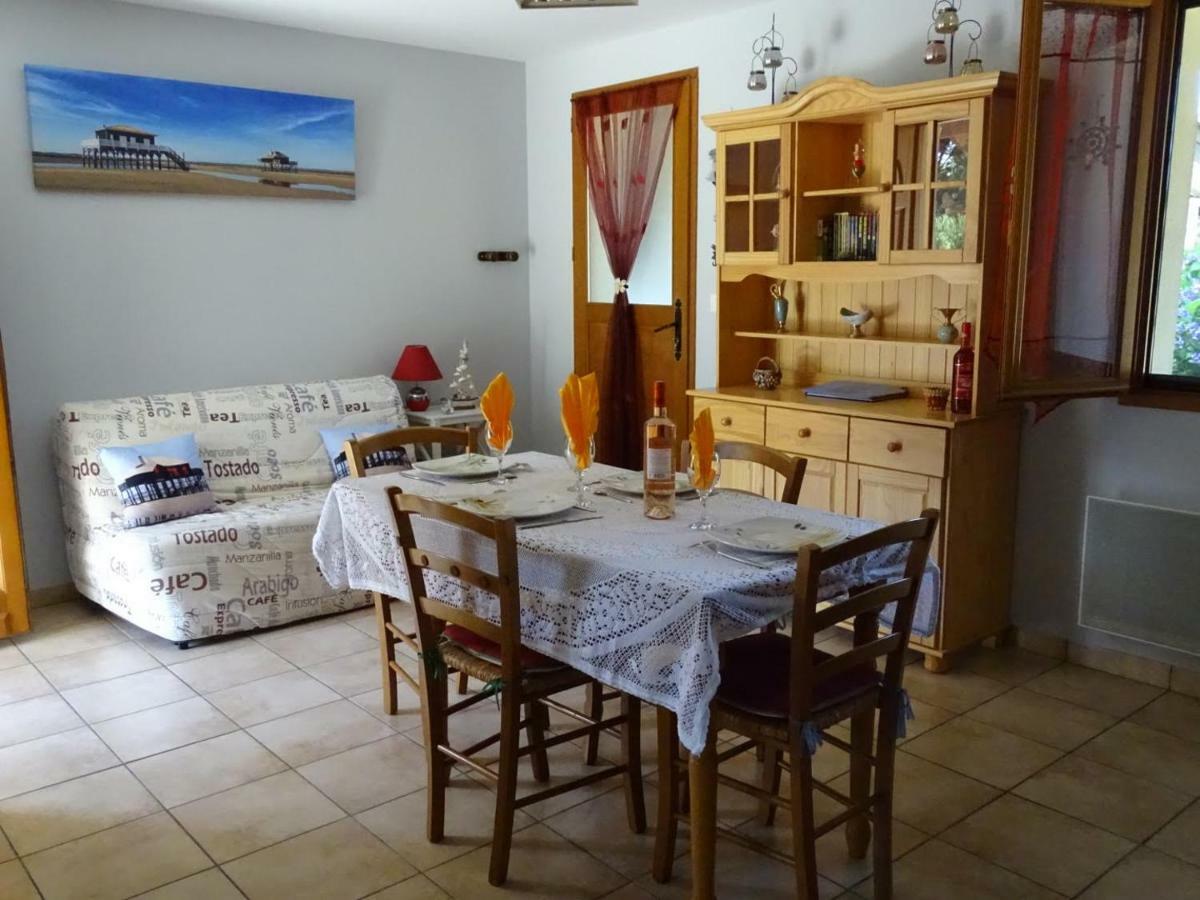 Gite Les Garbails Le Barp Kültér fotó